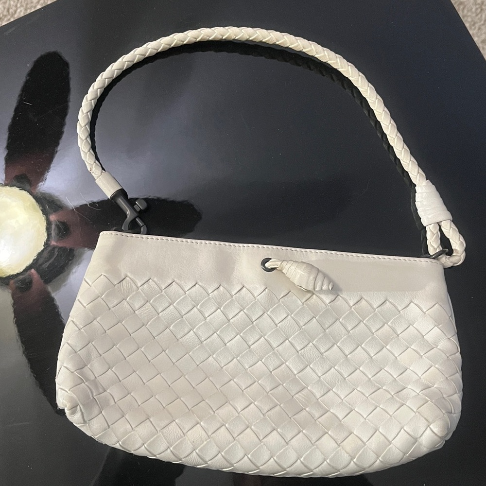 Bottega Veneta White Woven Shoulder Bag